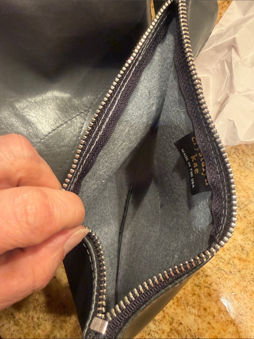 Crystalyn Kae Gray half moon purse with matching black Pouch. NWOT vegan - Picture 9 of 12